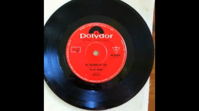 No Names (1965) - She Is Mine